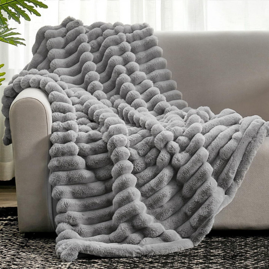 Lianne | Plush Stripped Blanket