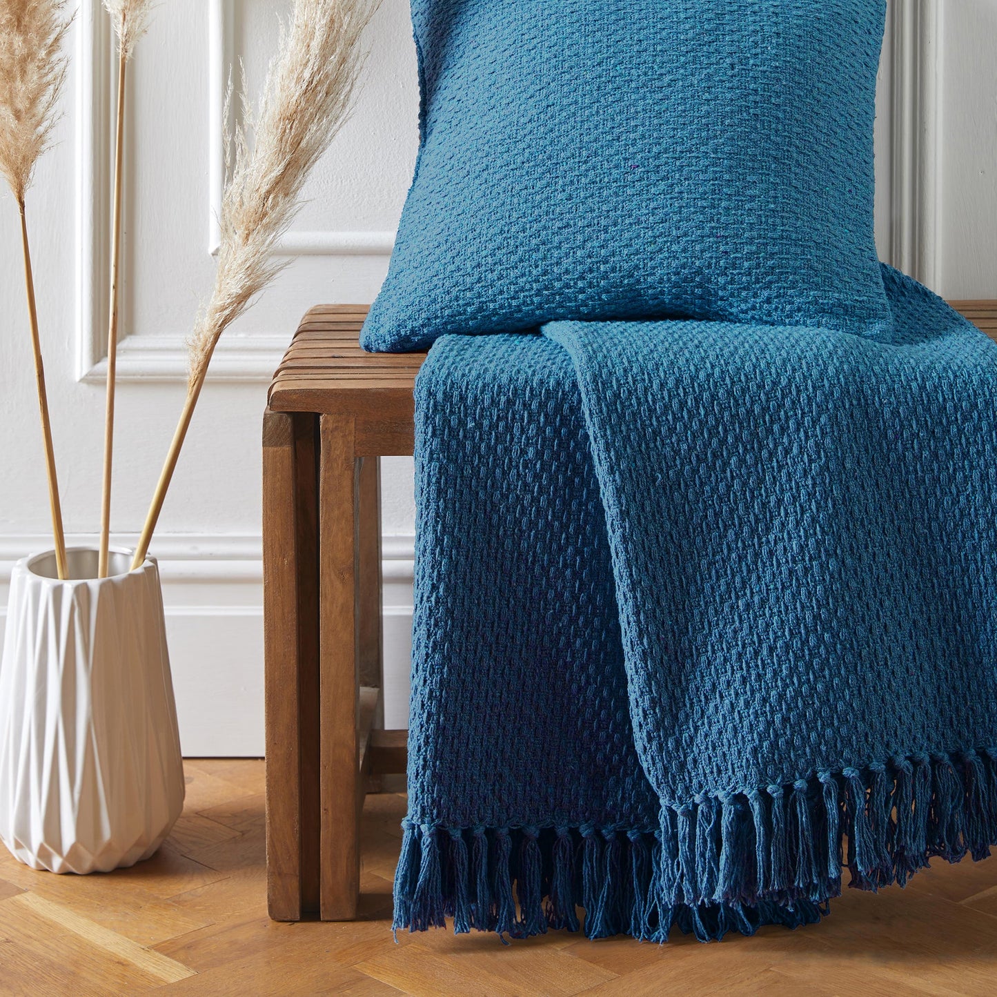 Woven Sofa Throw Blanket & Cushions